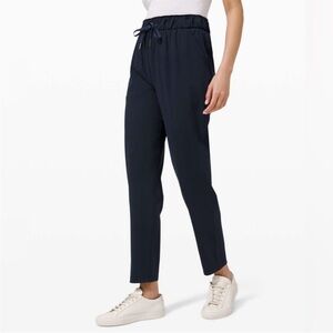 Lululemon Keep Moving Pant On the Fly 7/8 High-Rise, True Navy Blue size 8